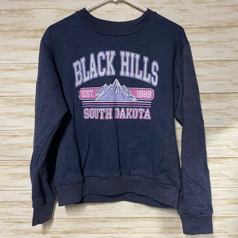 Black Hills Crew Neck Sweatshirt